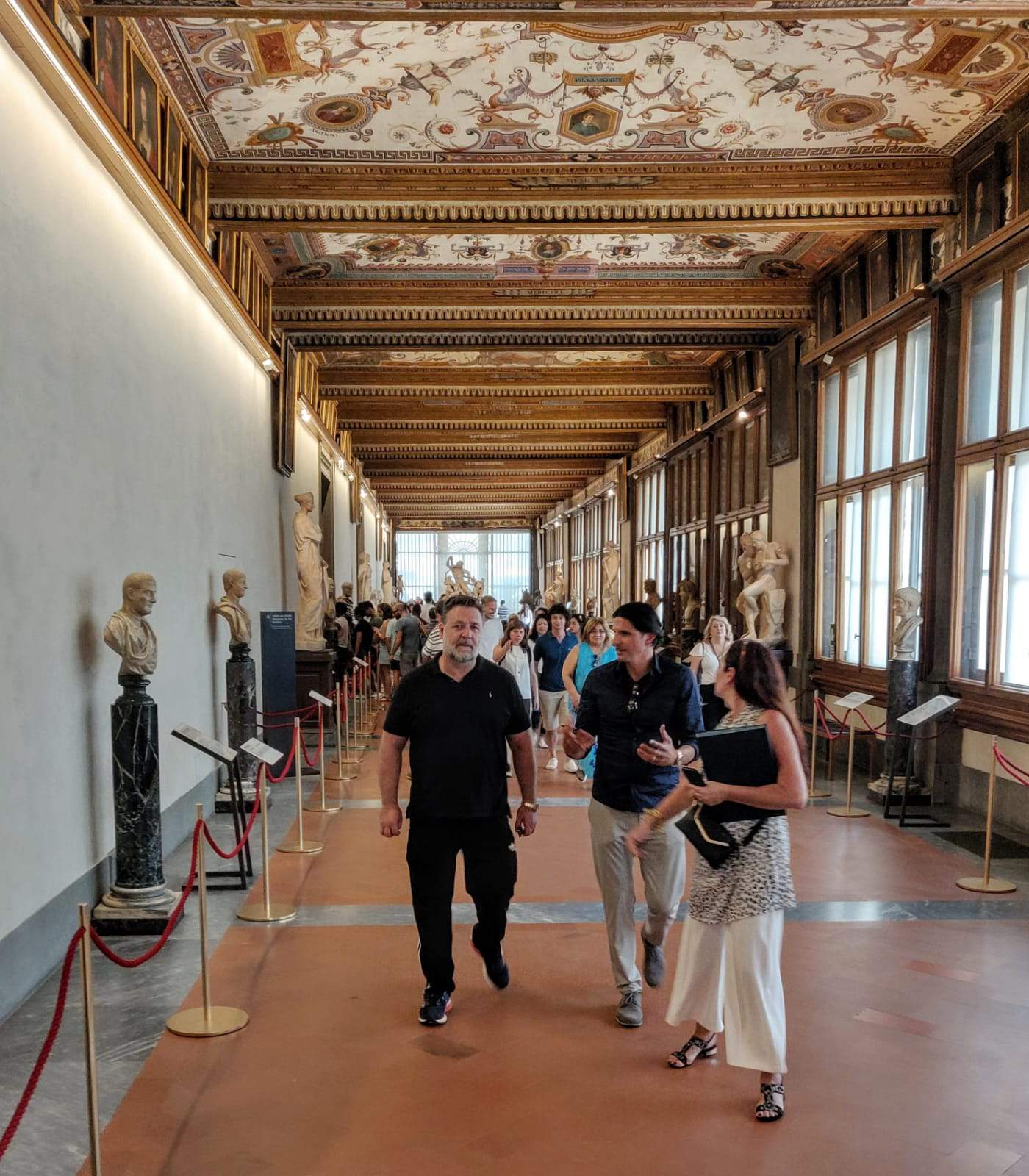 Russell Crowe is in Florence and visited the Uffizi.